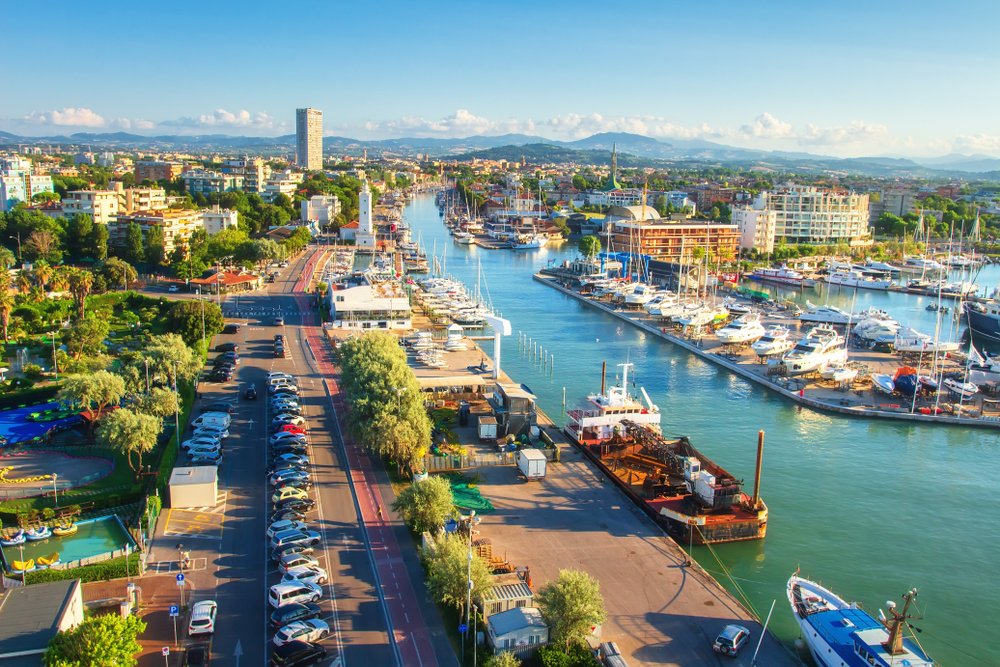 Get weed in Venice. Cannabis/marijuana in venice https://budsandstoners.com/